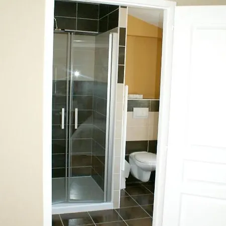アパート Studio In With Shared Pool Enclosed Garden And Wifi 50 Km From The Beach