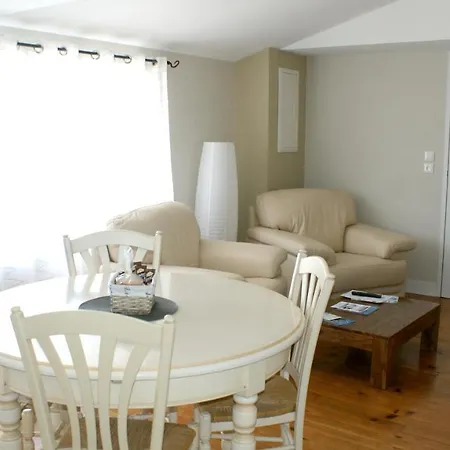 Studio In With Shared Pool Enclosed Garden And Wifi 50 Km From The Beach * ジョンザック